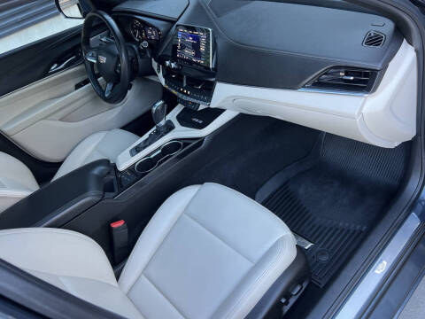 2022 Cadillac CT4 Luxury