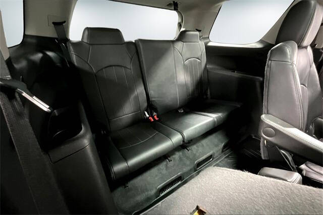 2016 GMC Acadia Denali