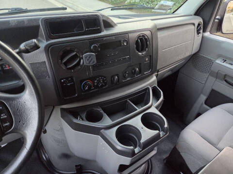2013 Ford E-Series E-150