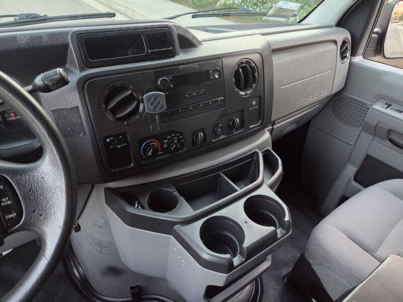 2013 Ford E-Series E-150