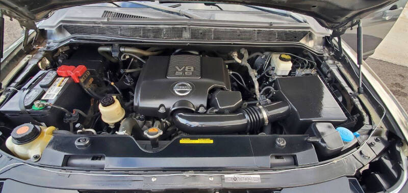 2010 Nissan Titan SE