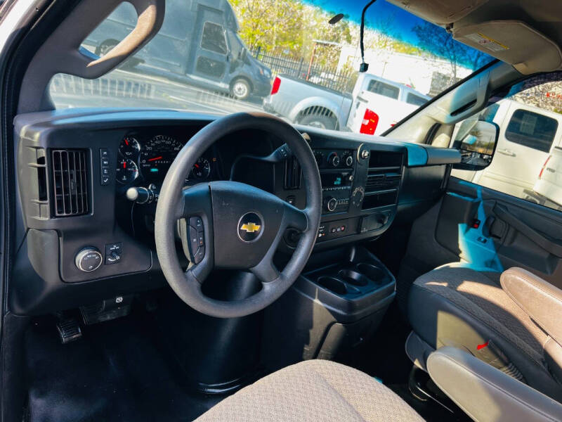 2019 Chevrolet Express 2500