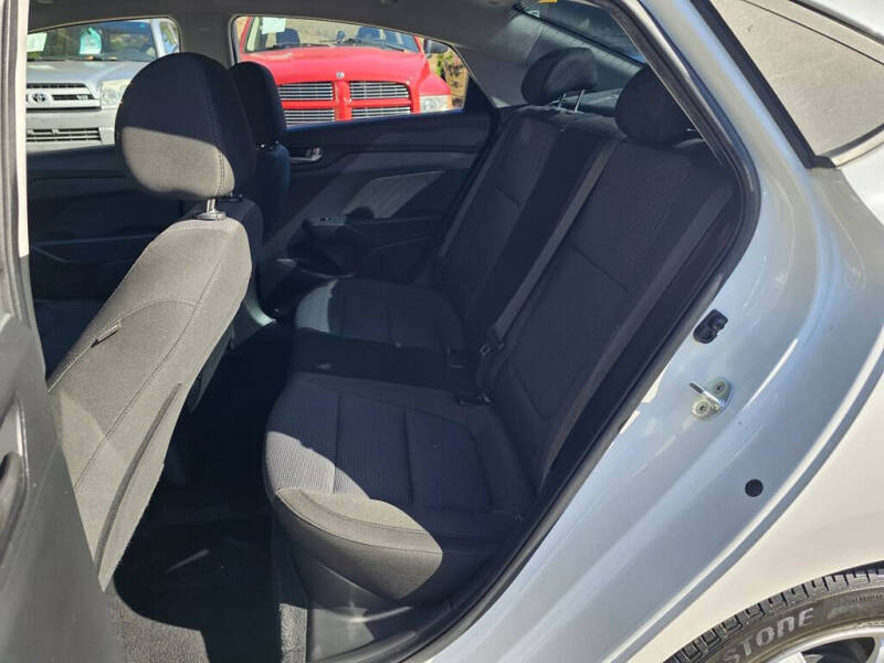 2022 Hyundai Accent SE