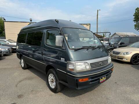 1995 Toyota Hiace for sale at Virginia Auto Mall - JDM in Woodford VA