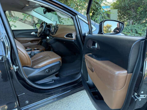 2017 Chrysler Pacifica Limited