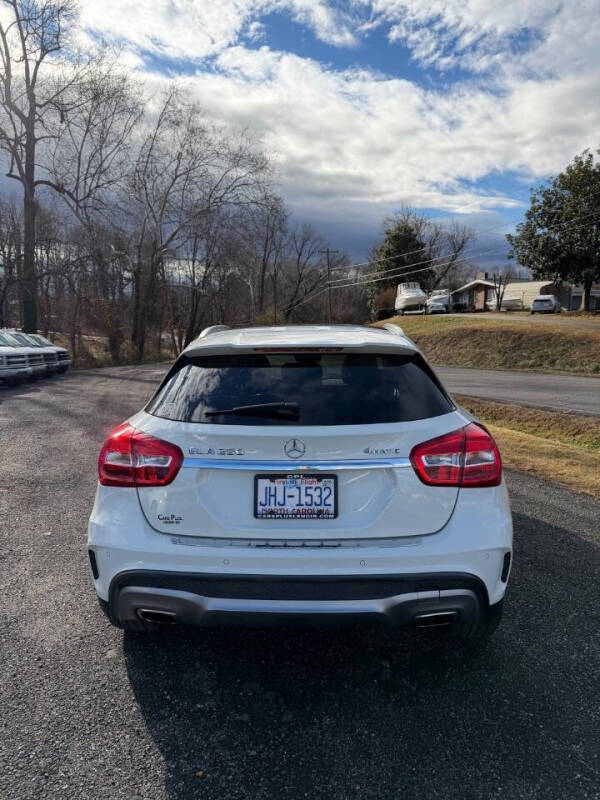 2016 Mercedes-Benz GLA GLA 250 4MATIC