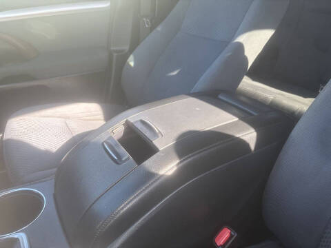 2015 Toyota Highlander LE