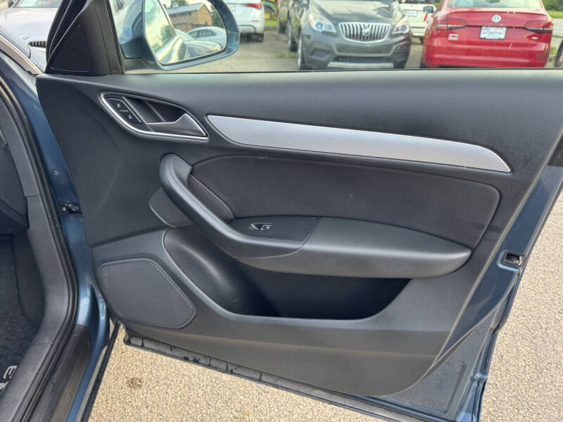 2016 Audi Q3 2.0T Premium Plus