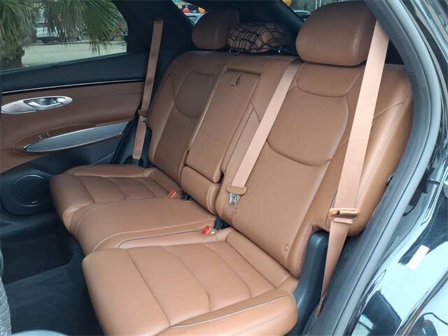 2023 Genesis GV70 2.5T Standard