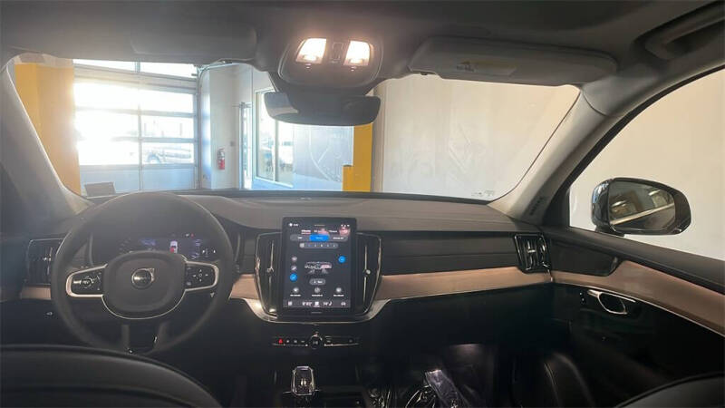 2026 Volvo XC90 B6 Plus 7P