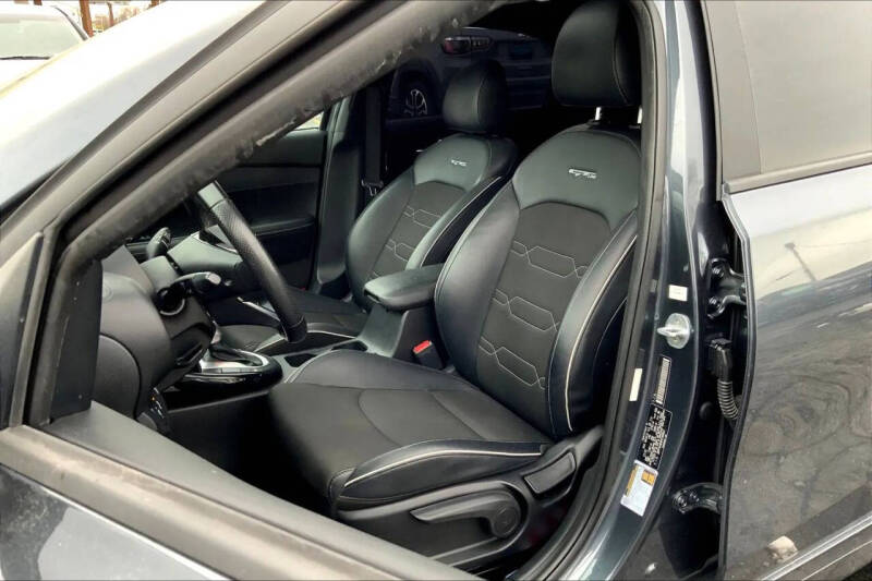 2023 Kia Forte GT-Line