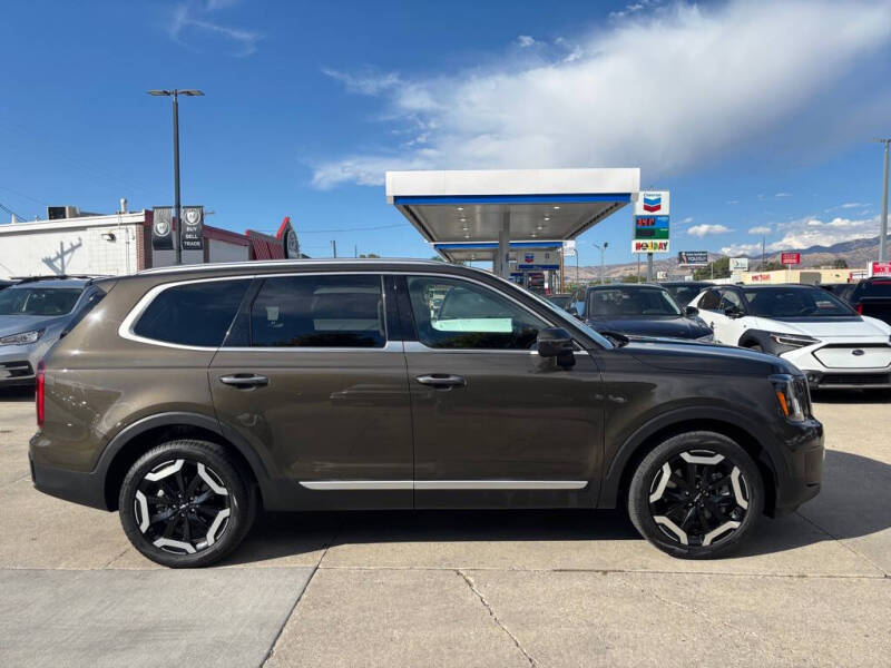 2023 Kia Telluride S