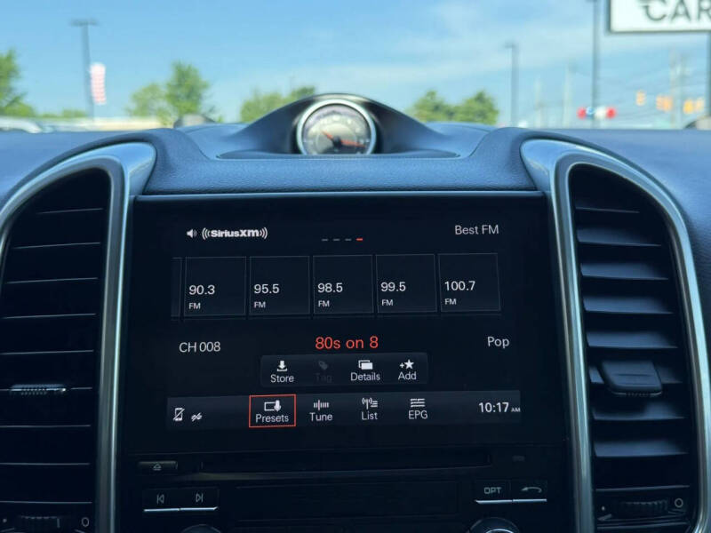 2018 Porsche Cayenne Platinum Edition