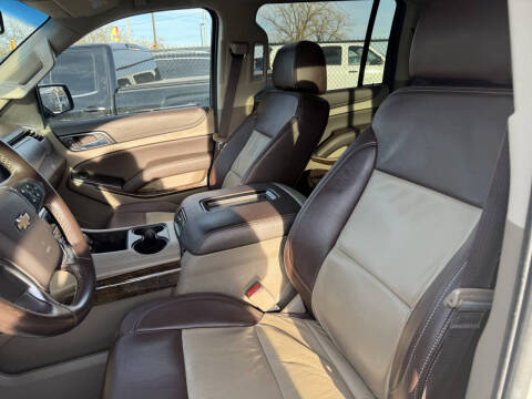 2017 Chevrolet Suburban LS