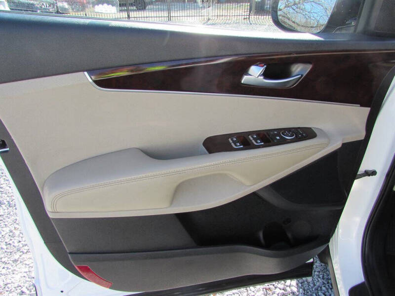 2018 Kia Sorento EX V6