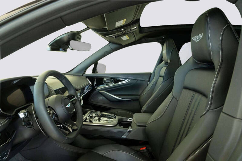 2026 Aston Martin DBX 707