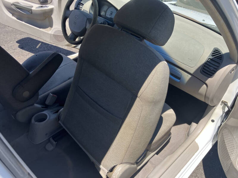 2002 Hyundai Accent GS