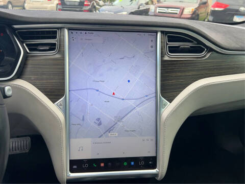 2015 Tesla Model S 70D