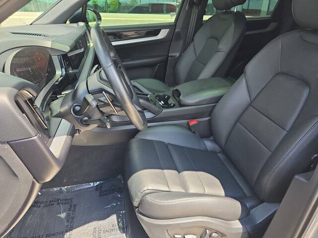 2025 Porsche Cayenne