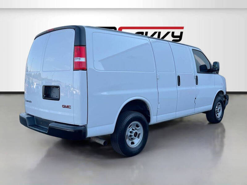 2024 GMC Savana 2500