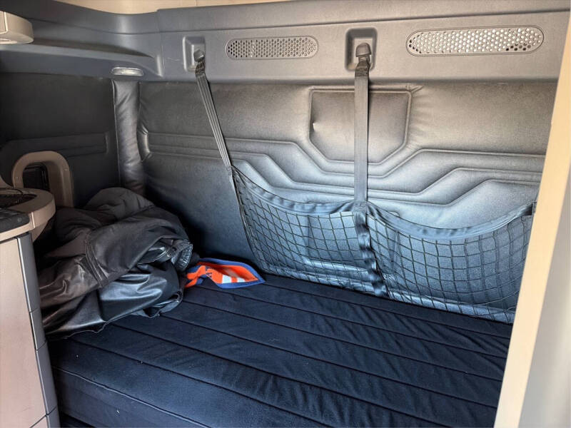 2019 Freightliner Cascadia