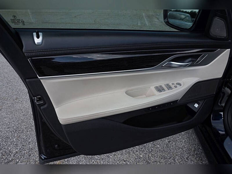 2019 BMW 7 Series 750i