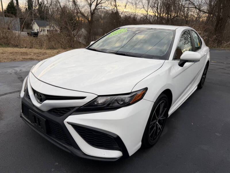 2024 Toyota Camry SE