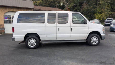 2011 Ford E-Series E-350 SD XLT