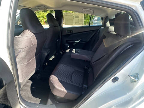 2016 Toyota Prius Three