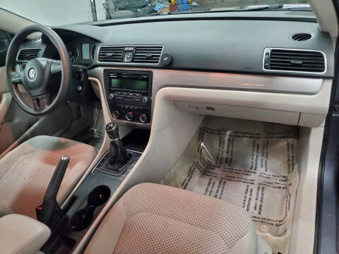 2015 Volkswagen Passat 1.8T S