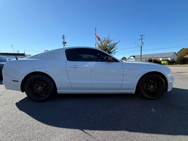 2014 Ford Mustang V6