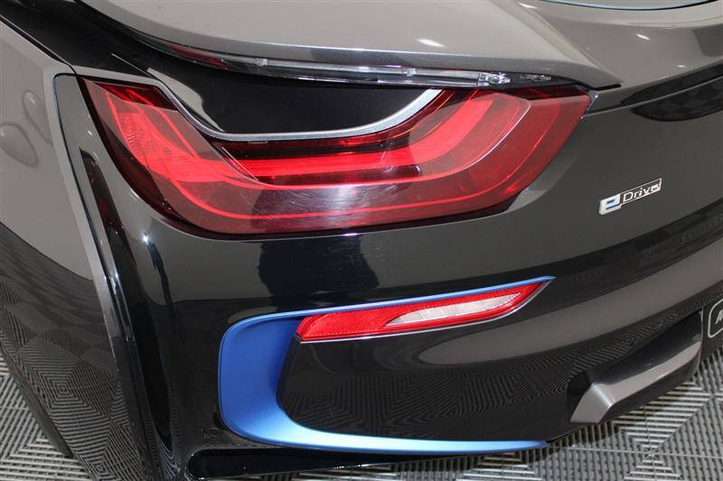 2015 BMW i8