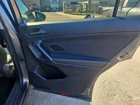 2018 Volkswagen Tiguan 2.0T SEL 4Motion