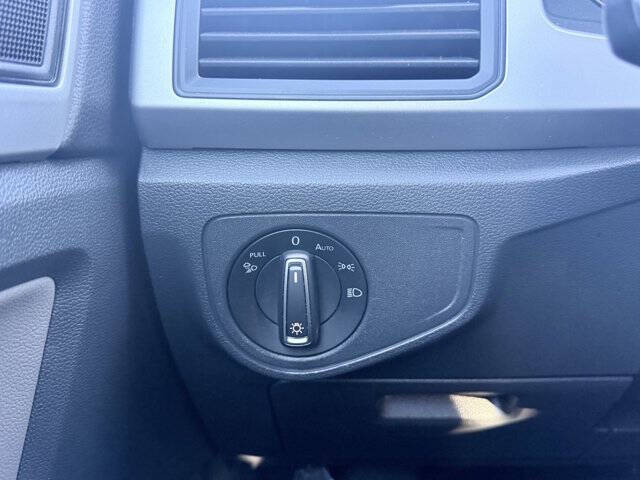 2021 Volkswagen Atlas Cross Sport V6 SE R-Line