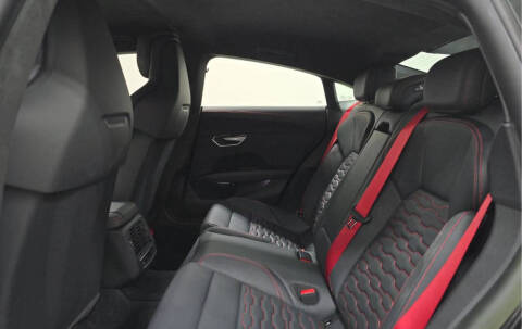 2022 Audi RS e-tron GT quattro