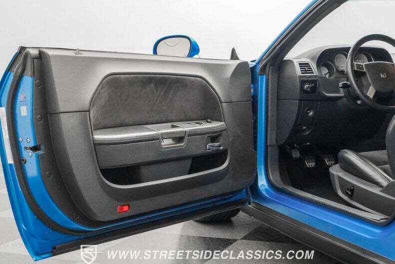 2009 Dodge Challenger SRT8