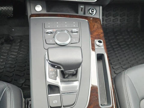 2019 Audi Q5 quattro Premium 45 TFSI