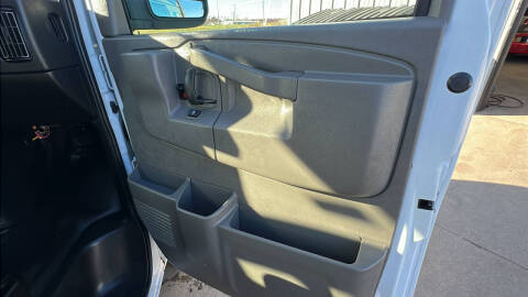 2022 Chevrolet Express 2500