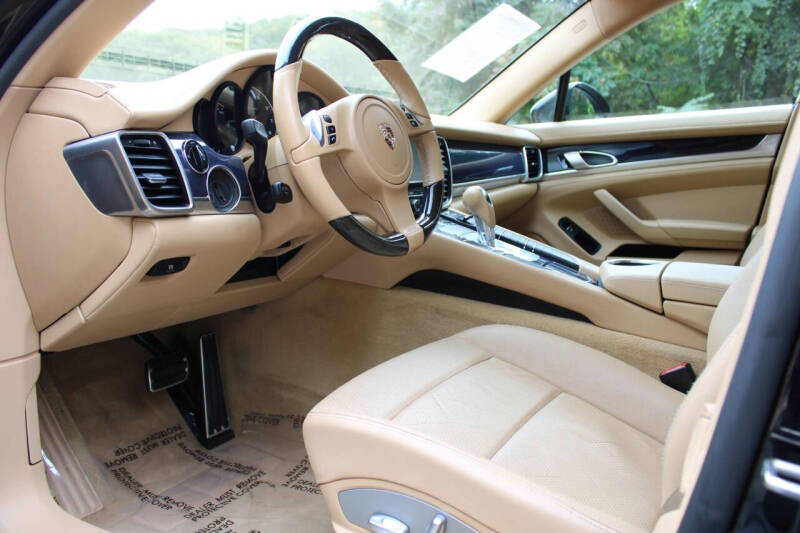 2012 Porsche Panamera