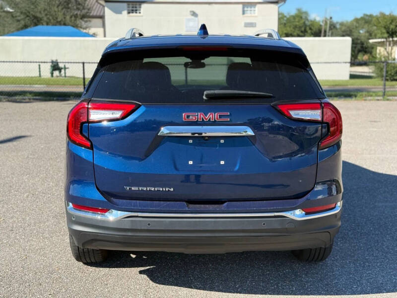 2023 GMC Terrain SLT