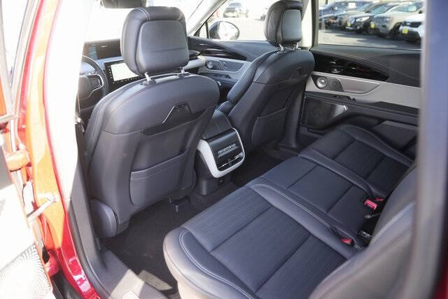 2025 Lincoln Nautilus Reserve