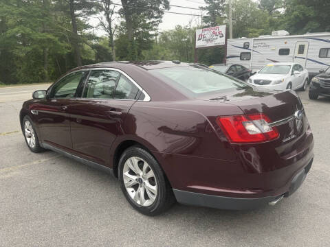 2011 Ford Taurus SEL
