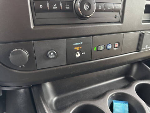 2023 Chevrolet Express 2500