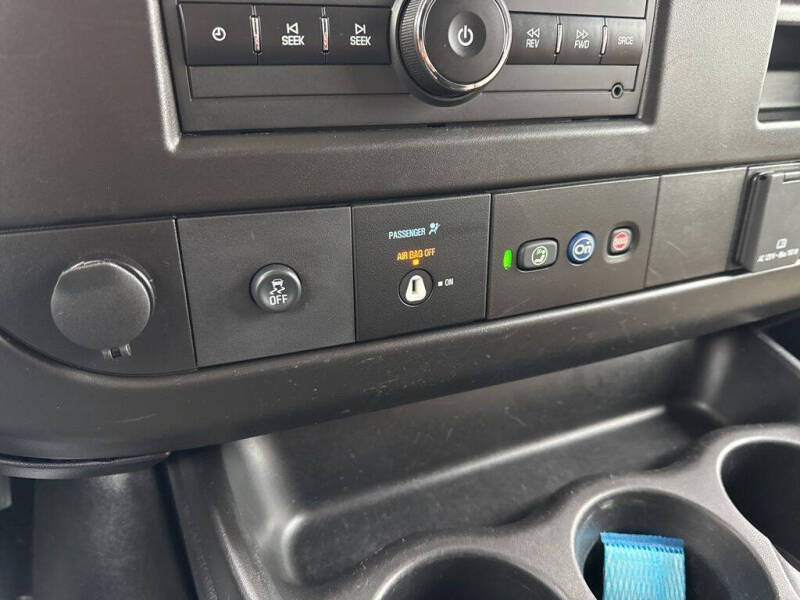 2023 Chevrolet Express 2500