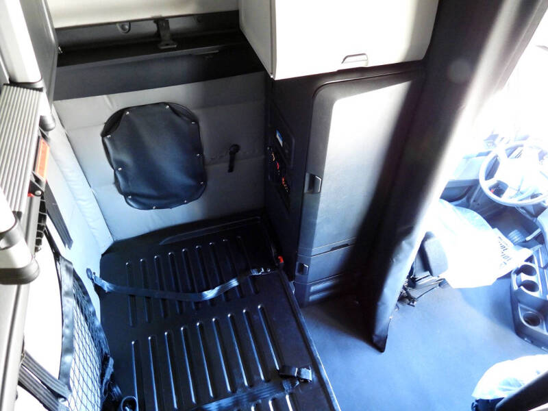 2022 Freightliner Cascadia