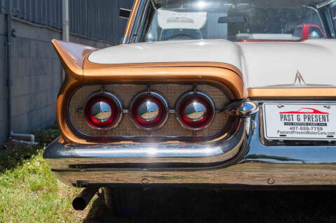 1960 Ford Thunderbird