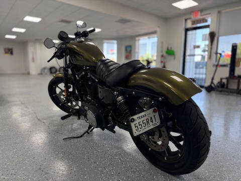 2016 Harley-Davidson IRON 8