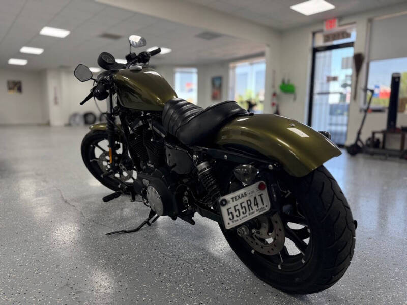 2016 Harley-Davidson IRON 8