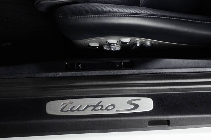 2014 Porsche 911 Turbo S