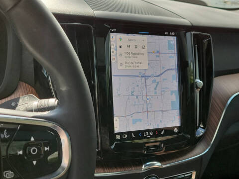 2024 Volvo XC60 B5 Plus Dark Theme